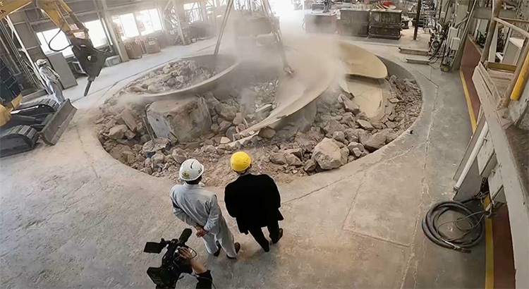 Propeller being stamped out of mold