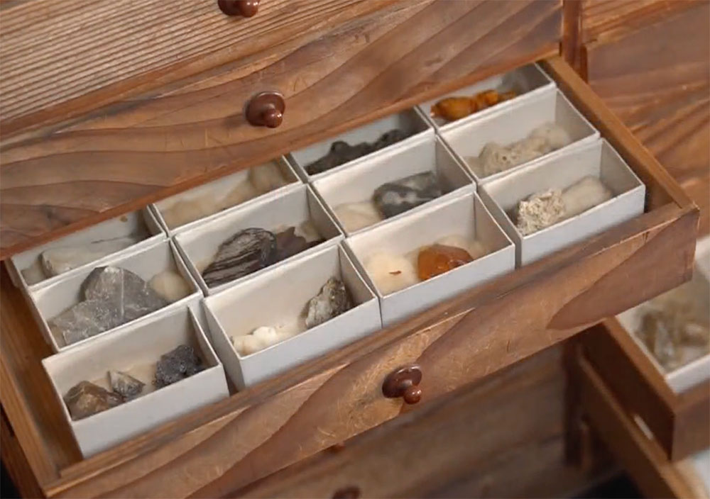 Mineral Chest Courtesy of the Minakata Kumagusu Museum